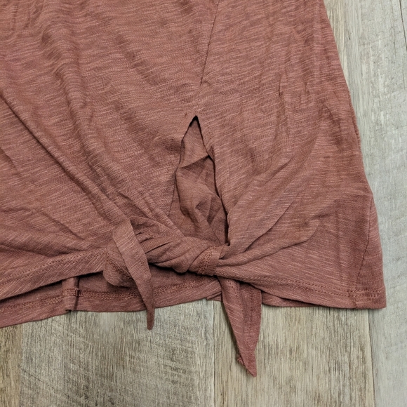 Express Sleeveless Active Top "You're my person" Front Knot - Picture 6 of 6